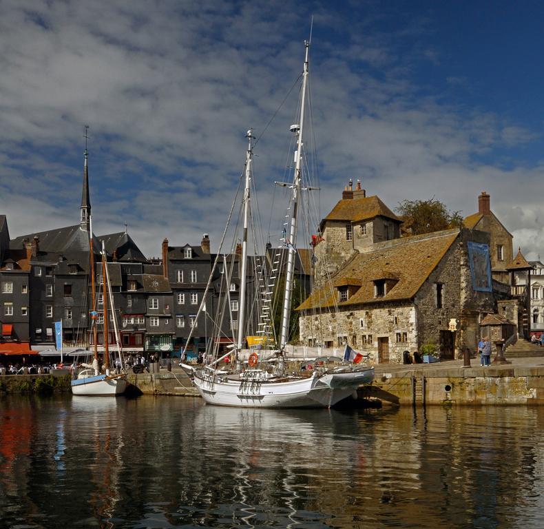 Apartamento La Compagnie Du 19 Honfleur Exterior foto